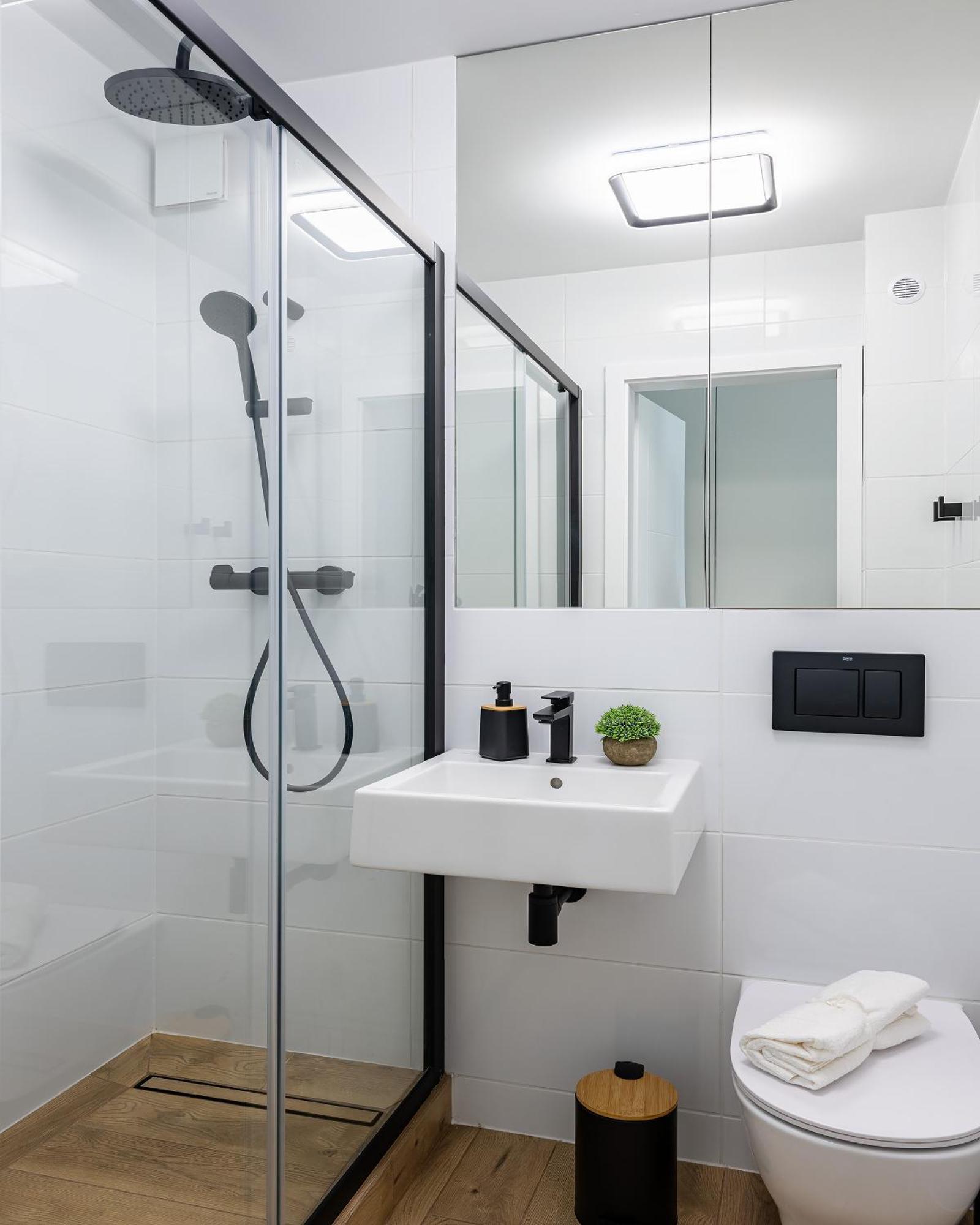 Wrzeciono 12 - Piekny Apartament Obok Szpitala Bielanskiego Oraz Awf, Bezplatna Strefa Parkowania - 400M Do Stacji Metra - Good Apartments وارسو المظهر الخارجي الصورة